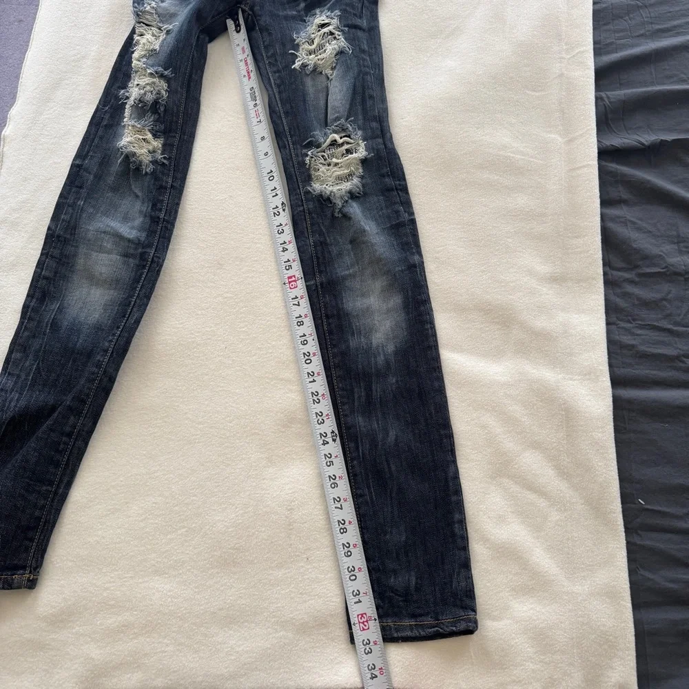 Vintage Machine Distressed Sequin Skinny Jeans Dark Wash Size 27 Women’s Jeans - Picture 7 of 8